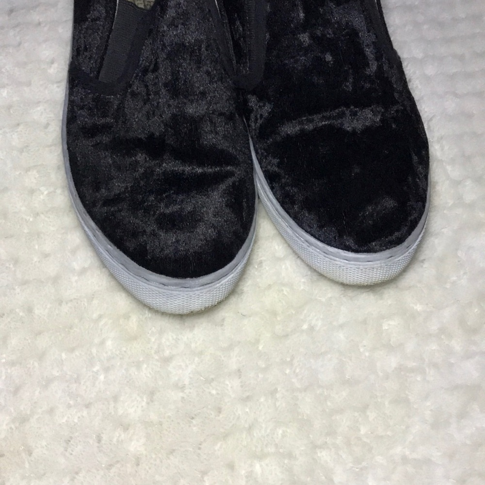 Charles Albert black velvet slip on sneakers